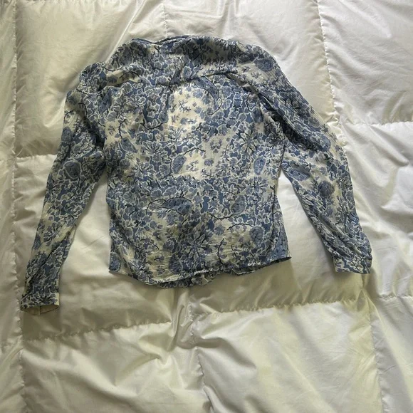 Sezane Abelia Foral Blue Wrap Top in Alacazar - Picture 7 of 8